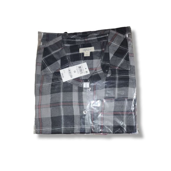 Black Metallic Pocketed Curved Hem Plaid Long Sleeve Collared Button up Top Plus - Picture 2 of 3